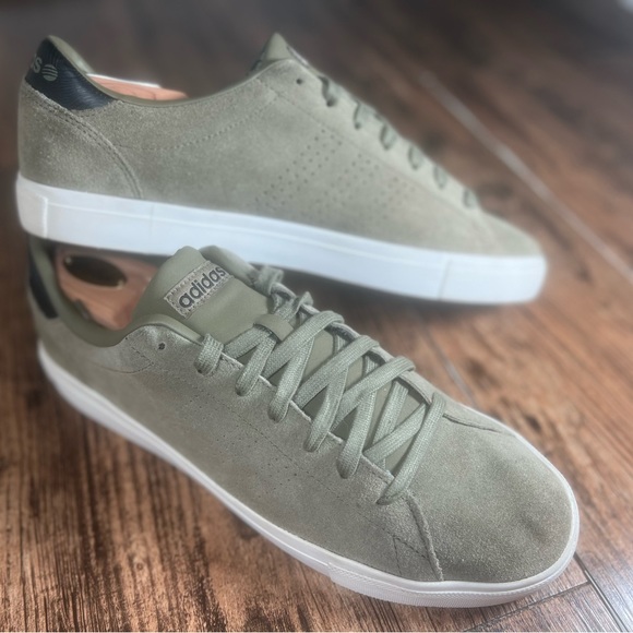 Adidas Men’s Shoes size 11 - Picture 2 of 6